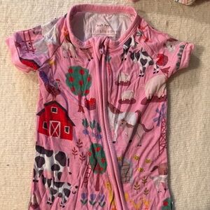 Little sleepies shorty zippy pink farm print